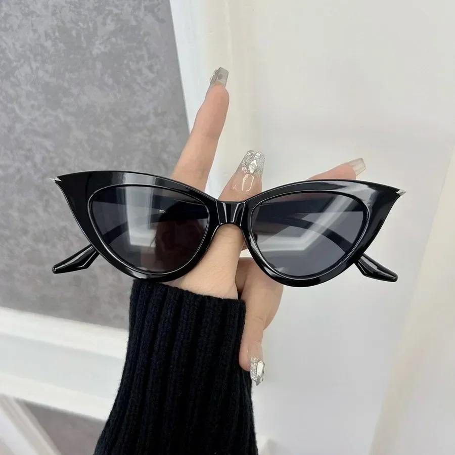 Small Frame Sunglasses Women M - Vintage Fashion Ladies ulasan dan harga